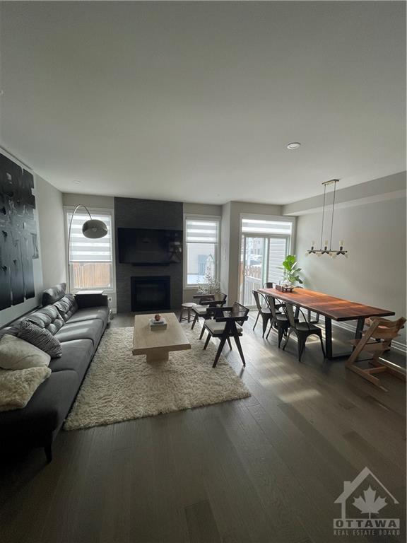 227 Sittelle Private, Townhouse with 3 bedrooms, 3 bathrooms and 2 parking in Ottawa ON | Image 3
