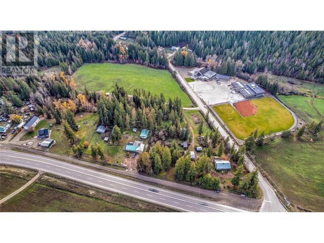 11 Gardom Lake Road, House detached with 2 bedrooms, 2 bathrooms and null parking in North Okanagan F BC | Image 60
