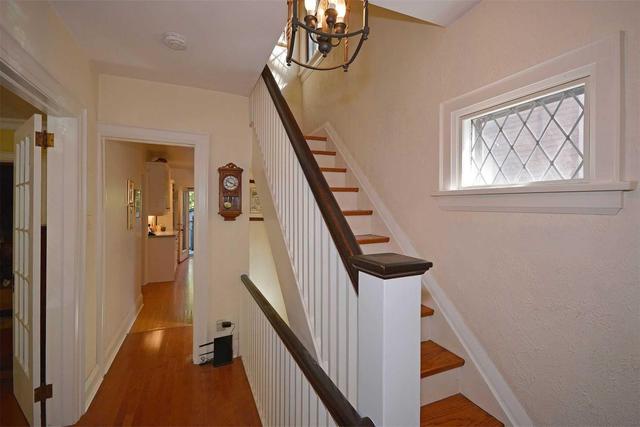 460 Roehampton Ave, House detached with 3 bedrooms, 2 bathrooms and 1 parking in Toronto ON | Image 2