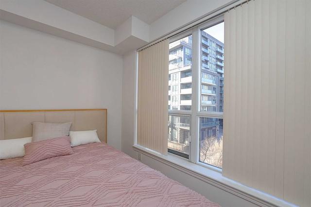 504 - 19 Barberry Pl, Condo with 1 bedrooms, 1 bathrooms and 1 parking in Toronto ON | Image 10