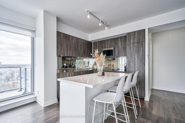 1604 - 609 Avenue Rd, Condo with 2 bedrooms, 2 bathrooms and 1 parking in Toronto ON | Image 32