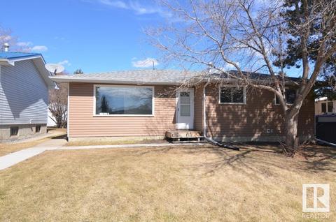 4740 56 Av, House detached with 3 bedrooms, 1 bathrooms and null parking in Tofield AB | Card Image