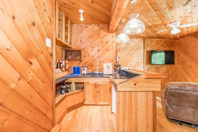 435 Georgian Bay Rd, House detached with 4 bedrooms, 3 bathrooms and 6 parking in Georgian Bay ON | Image 8