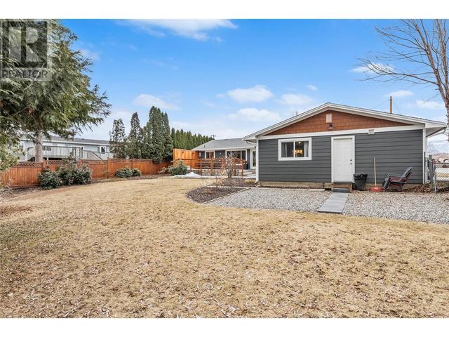 1080 Kelly Road, House detached with 2 bedrooms, 2 bathrooms and 1 parking in Kelowna BC | Image 36