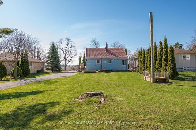 2030 Victoria St, House detached with 3 bedrooms, 2 bathrooms and 9 parking in Innisfil ON | Image 35
