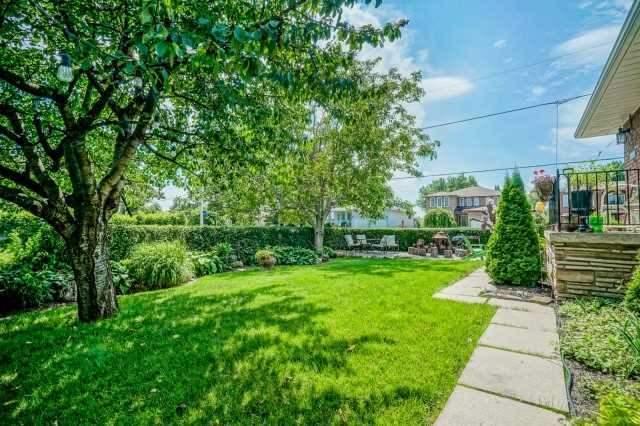 109 Elinor Ave, House detached with 3 bedrooms, 2 bathrooms and 2 parking in Toronto ON | Image 2