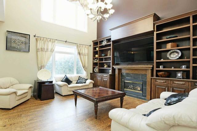 138 Steeple Chase Dr, House detached with 4 bedrooms, 4 bathrooms and 4 parking in Ottawa ON | Image 3