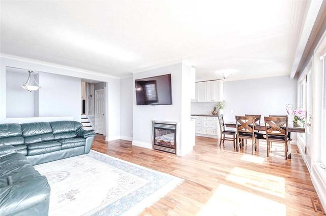 7 Eleventh St, House detached with 3 bedrooms, 2 bathrooms and 4 parking in Toronto ON | Image 6