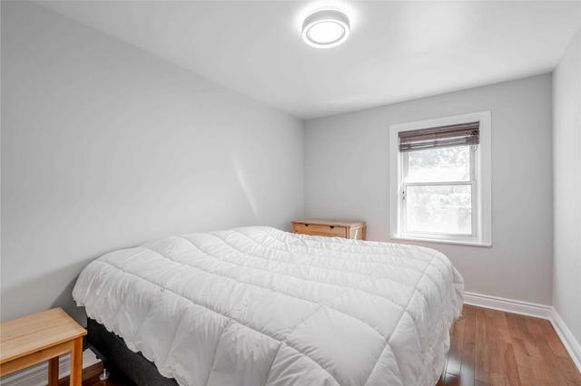 907 Islington Ave, House detached with 2 bedrooms, 2 bathrooms and 6 parking in Toronto ON | Image 6