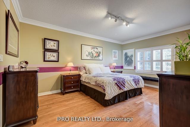 2 Orchard Park Gate, Condo with 2 bedrooms, 3 bathrooms and 4 parking in Brampton ON | Image 11