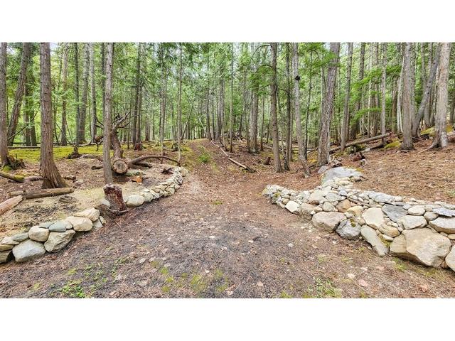 5745 Longbeach Road, House detached with 0 bedrooms, 0 bathrooms and 6 parking in Central Kootenay E BC | Image 36