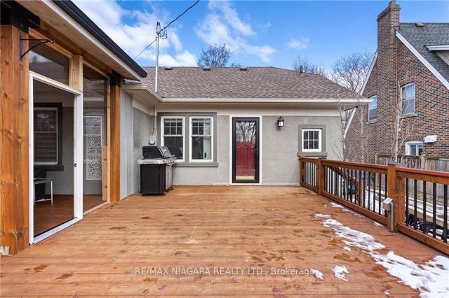 7 Thairs Ave, House detached with 2 bedrooms, 2 bathrooms and 5 parking in St. Catharines ON | Image 25