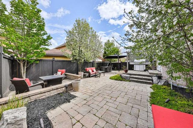 3312 Raspberry Bush Tr, House detached with 4 bedrooms, 4 bathrooms and 4 parking in Oakville ON | Image 24