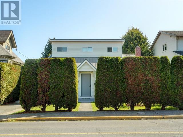 1665 Foul Bay Rd, House detached with 4 bedrooms, 2 bathrooms and 2 parking in Oak Bay BC | Image 20