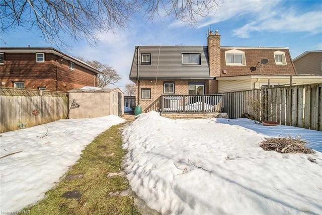 26 Black Knight Rd, House semidetached with 3 bedrooms, 2 bathrooms and 3 parking in St. Catharines ON | Image 31