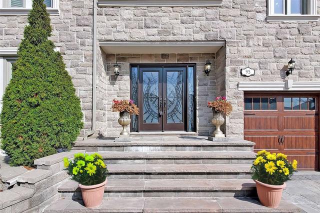95 Glenarden Cres, House detached with 4 bedrooms, 7 bathrooms and 8 parking in Richmond Hill ON | Image 23