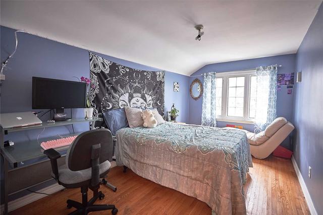 4396 Lawrence Ave E, House detached with 3 bedrooms, 3 bathrooms and 6 parking in Toronto ON | Image 24