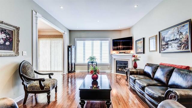 45 Colonel Bertram Rd, House detached with 3 bedrooms, 3 bathrooms and 3 parking in Brampton ON | Image 10
