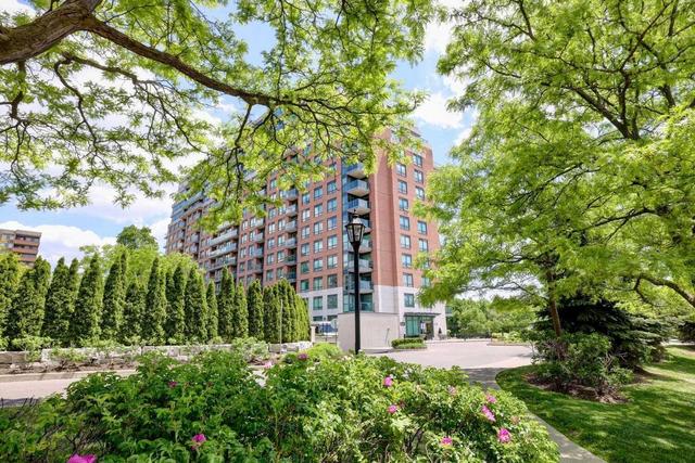 411 - 1403 Royal York Rd, Condo with 2 bedrooms, 2 bathrooms and 1 parking in Toronto ON | Image 1