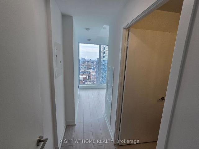 4302 - 55 Mercer St, Condo with 3 bedrooms, 2 bathrooms and 0 parking in Toronto ON | Image 13