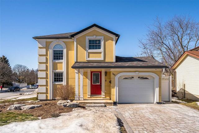 744 Elgin St N, House detached with 3 bedrooms, 3 bathrooms and 5 parking in Cambridge ON | Image 1
