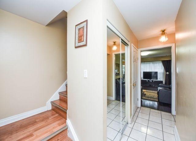 31 - 7406 Darcel Ave, Townhouse with 4 bedrooms, 3 bathrooms and 1 parking in Mississauga ON | Image 7