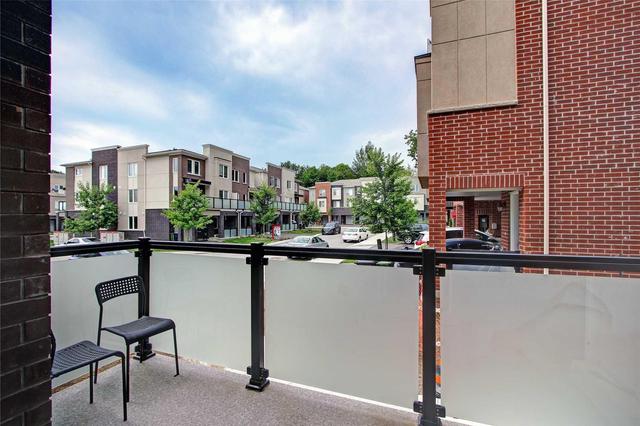 10 - 35 Heron Park Pl, Townhouse with 3 bedrooms, 3 bathrooms and 2 parking in Toronto ON | Image 9