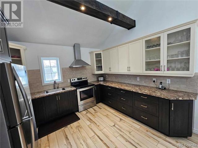 1066 Sycamore, House detached with 4 bedrooms, 2 bathrooms and null parking in Bathurst NB | Image 22