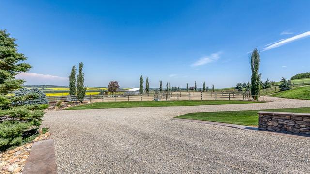 386038 64 Street W, House detached with 4 bedrooms, 3 bathrooms and null parking in Foothills County AB | Image 45