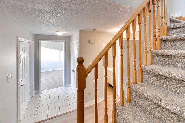 1024 Dina Cres, House detached with 3 bedrooms, 2 bathrooms and 4 parking in Midland ON | Image 6