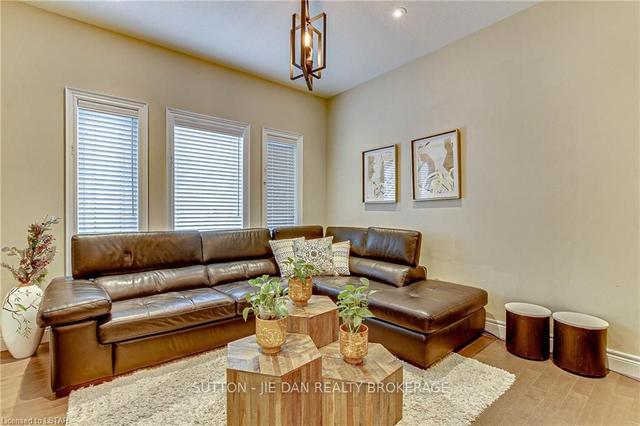 2310 Callingham Dr, House detached with 4 bedrooms, 4 bathrooms and 6 parking in London ON | Image 28