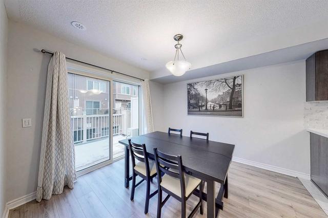 12 - 2500 Hill Rise Crt, Townhouse with 2 bedrooms, 3 bathrooms and 1 parking in Oshawa ON | Image 3