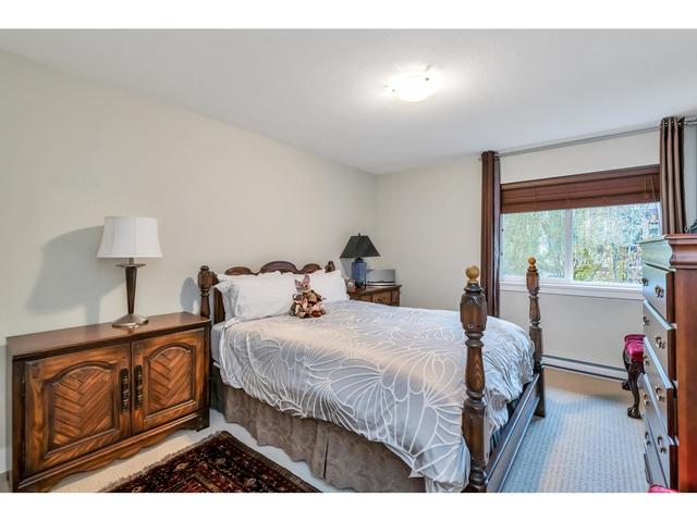 6114 163 Street, House detached with 4 bedrooms, 4 bathrooms and 4 parking in Surrey BC | Image 25