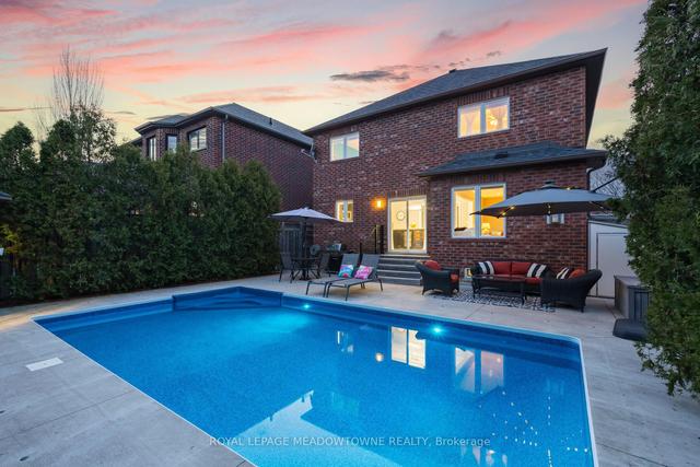 29 Forsyth Cres, House detached with 4 bedrooms, 4 bathrooms and 6 parking in Halton Hills ON | Image 35