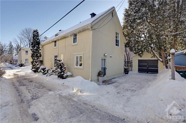 127 Keefer Street, House detached with 3 bedrooms, 2 bathrooms and 3 parking in Ottawa ON | Image 30