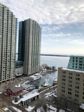 1604 - 208 Queens Quay St W, Condo with 1 bedrooms, 2 bathrooms and 1 parking in Toronto ON | Image 11