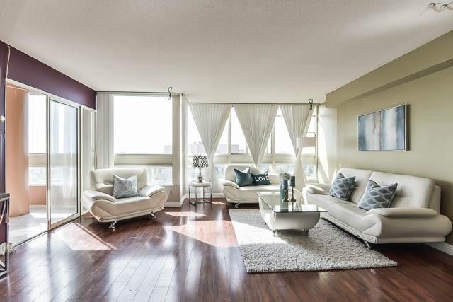 Ph10 - 3233 Eglinton Ave E, Condo with 2 bedrooms, 2 bathrooms and 3 parking in Toronto ON | Image 6