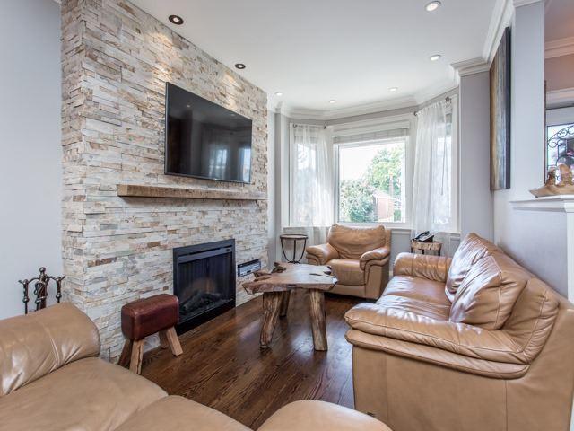 7 Northbrook Rd, House detached with 4 bedrooms, 3 bathrooms and 4 parking in Toronto ON | Image 5