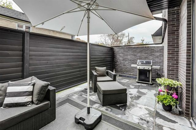 6 Ashley Rd, House attached with 3 bedrooms, 3 bathrooms and 2 parking in Toronto ON | Image 21