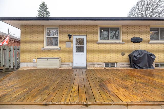 86 Knightswood Blvd, House detached with 3 bedrooms, 2 bathrooms and 3 parking in Guelph ON | Image 30