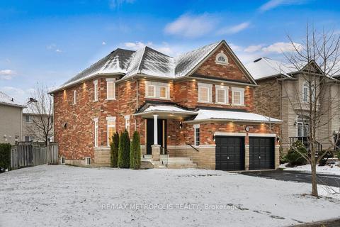19 Newcastle Cres, Richmond Hill, ON, L4S2C4 | Card Image