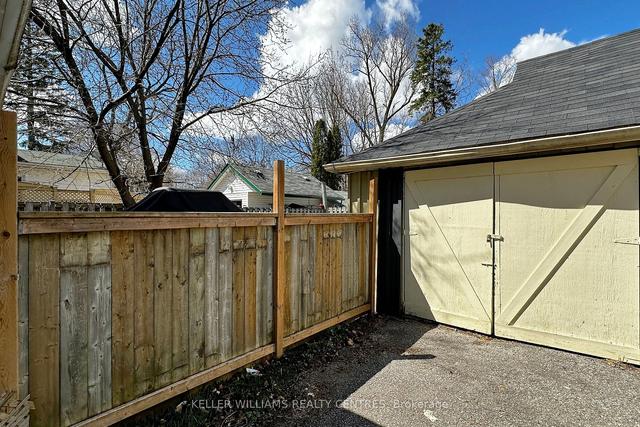 78 Wellington St, House detached with 3 bedrooms, 1 bathrooms and 3 parking in Kawartha Lakes ON | Image 29
