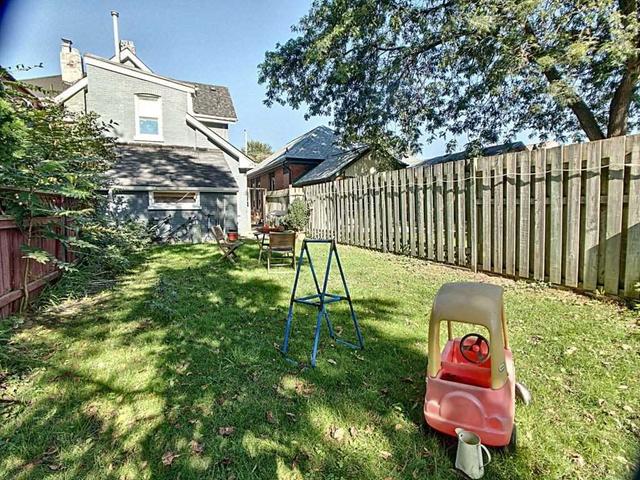 721 Elias St, House semidetached with 3 bedrooms, 1 bathrooms and 2 parking in London ON | Image 3