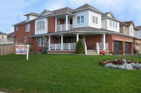 110 Point Hope Pl, House detached with 4 bedrooms, 3 bathrooms and 4 parking in Whitby ON | Image 1
