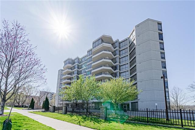 206 - 1770 Main Street W, Condo with 2 bedrooms, 2 bathrooms and 1 parking in Hamilton ON | Image 3