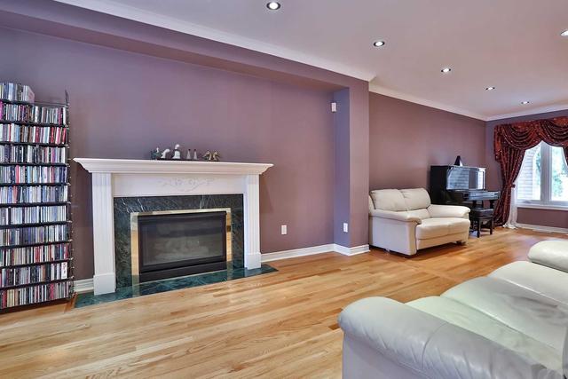 168 Roxbury St, House detached with 4 bedrooms, 4 bathrooms and 6 parking in Markham ON | Image 4