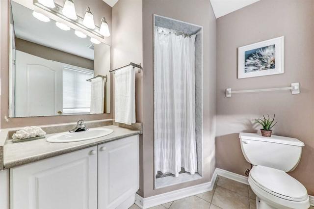 3a Falmouth Ave, House semidetached with 3 bedrooms, 3 bathrooms and 2 parking in Toronto ON | Image 13