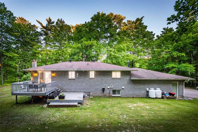 388 Mountain Rd, House detached with 3 bedrooms, 2 bathrooms and 8 parking in Laurentian Valley ON | Image 28