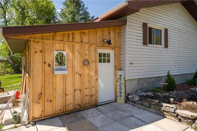 2444 Henderson Road, House detached with 3 bedrooms, 1 bathrooms and 6 parking in Central Frontenac ON | Image 27