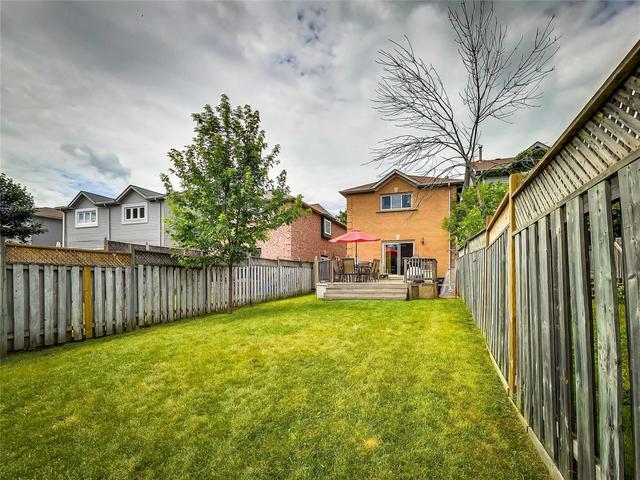 2405 Stefi Tr, House attached with 3 bedrooms, 3 bathrooms and 3 parking in Oakville ON | Image 16